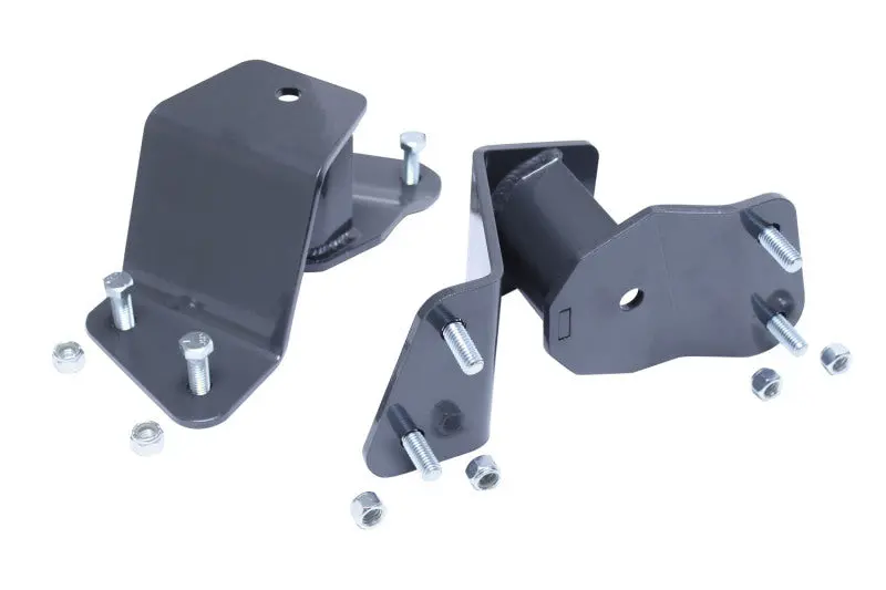 Maxtrac 88-98 Gm C1500/2500 2Wd 5/6 Lug 2In Rear Lowering Hangers 1