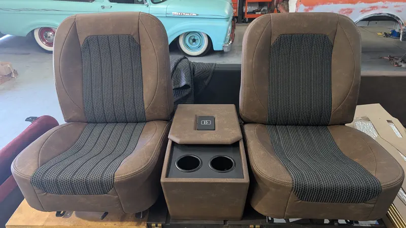 Titan 22" Universal Bucket Seat Set 2