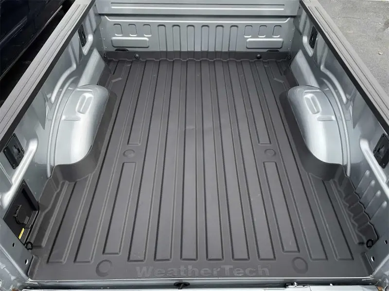 Weathertech 21-23 Ford F150 / 21-22 Ford Lobo (W/ 400 Watt Outlet) 6Ft 5In Bed Impactliner - Black 2