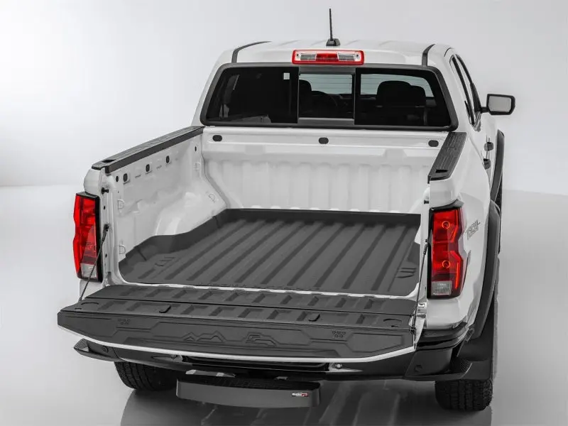 Weathertech 23-24 Chevrolet Colorado / Gmc Canyon 6Ft 2In Bed Impactliner - Black 2