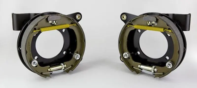 Wilwood Brackets (2) - Disc/Drum Mustang 8.8 2.50In Offset 1Pc 11X0.81 Rotor 1